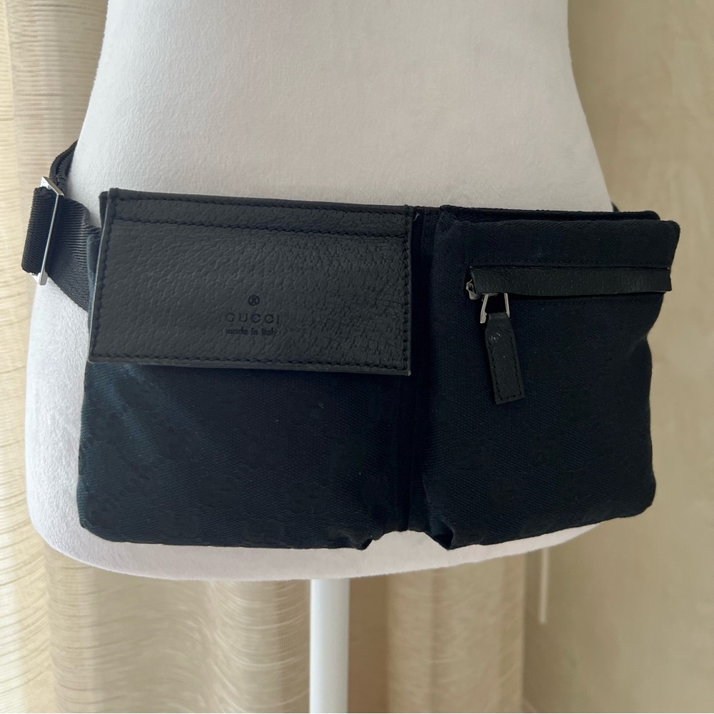 Gucci Black Logo Fabric Fanny Pack Belt Bag with Leather Details & Pockets - Picture 2 of 14